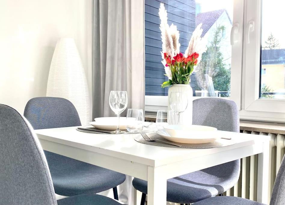 רויטלינגן Top-Apartment Mit Parkplatz Und Balkon מראה חיצוני תמונה