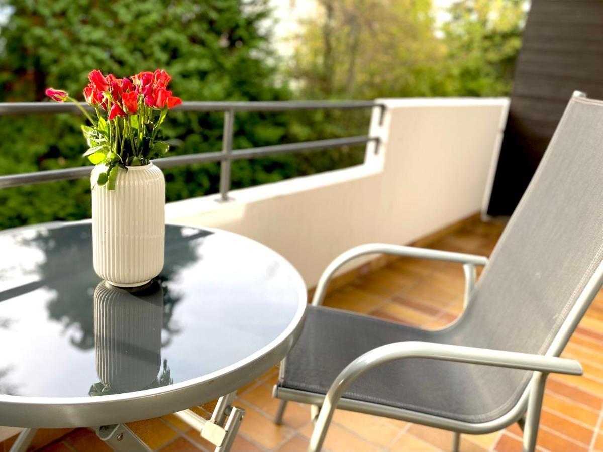רויטלינגן Top-Apartment Mit Parkplatz Und Balkon מראה חיצוני תמונה